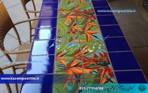 میز با تزیین کاشی